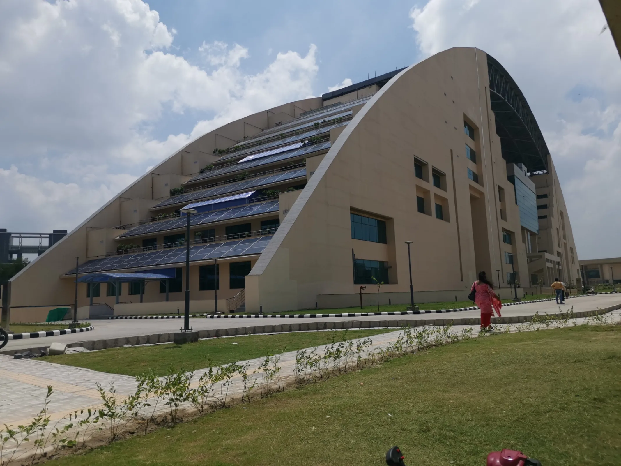 Guru Gobind Singh Indraprastha University, Delhi, India - Pre-sealed with VELOSIT WP 124