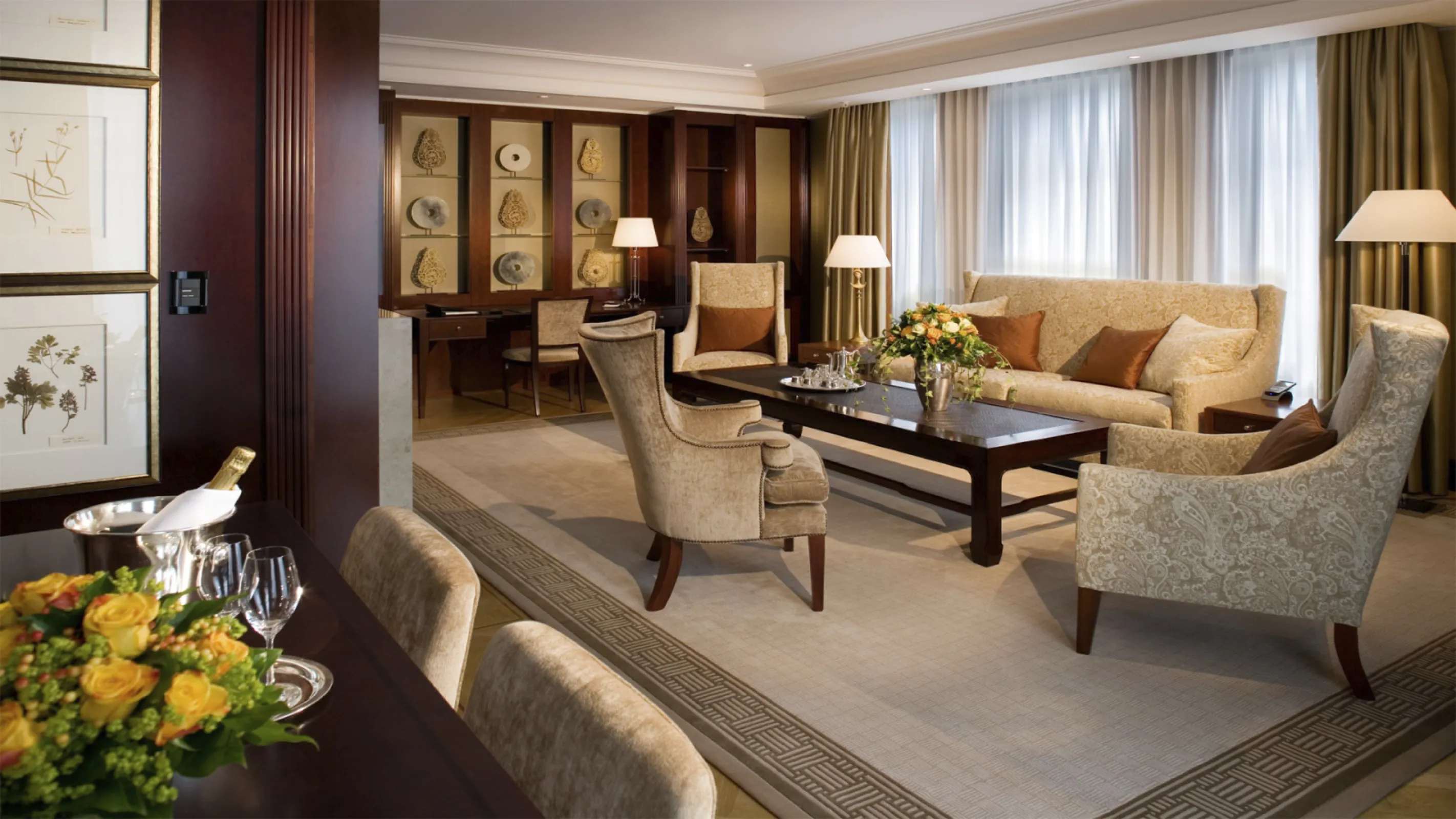 Linden Suite livingroom