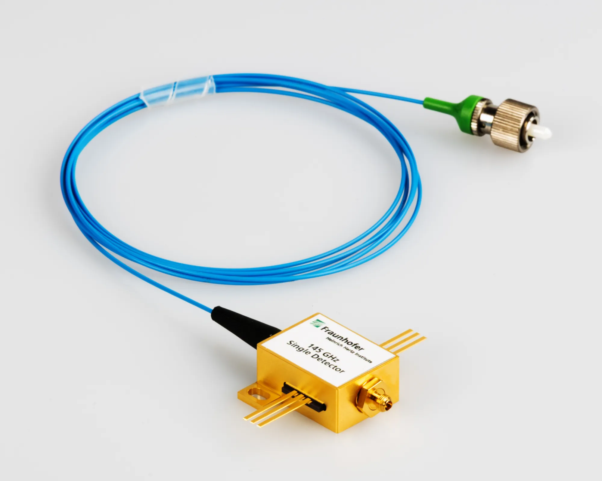 145 GHz High-speed Photodetector Module for > 1 T/bs PAM datacom, telecom and microwave photonics applications