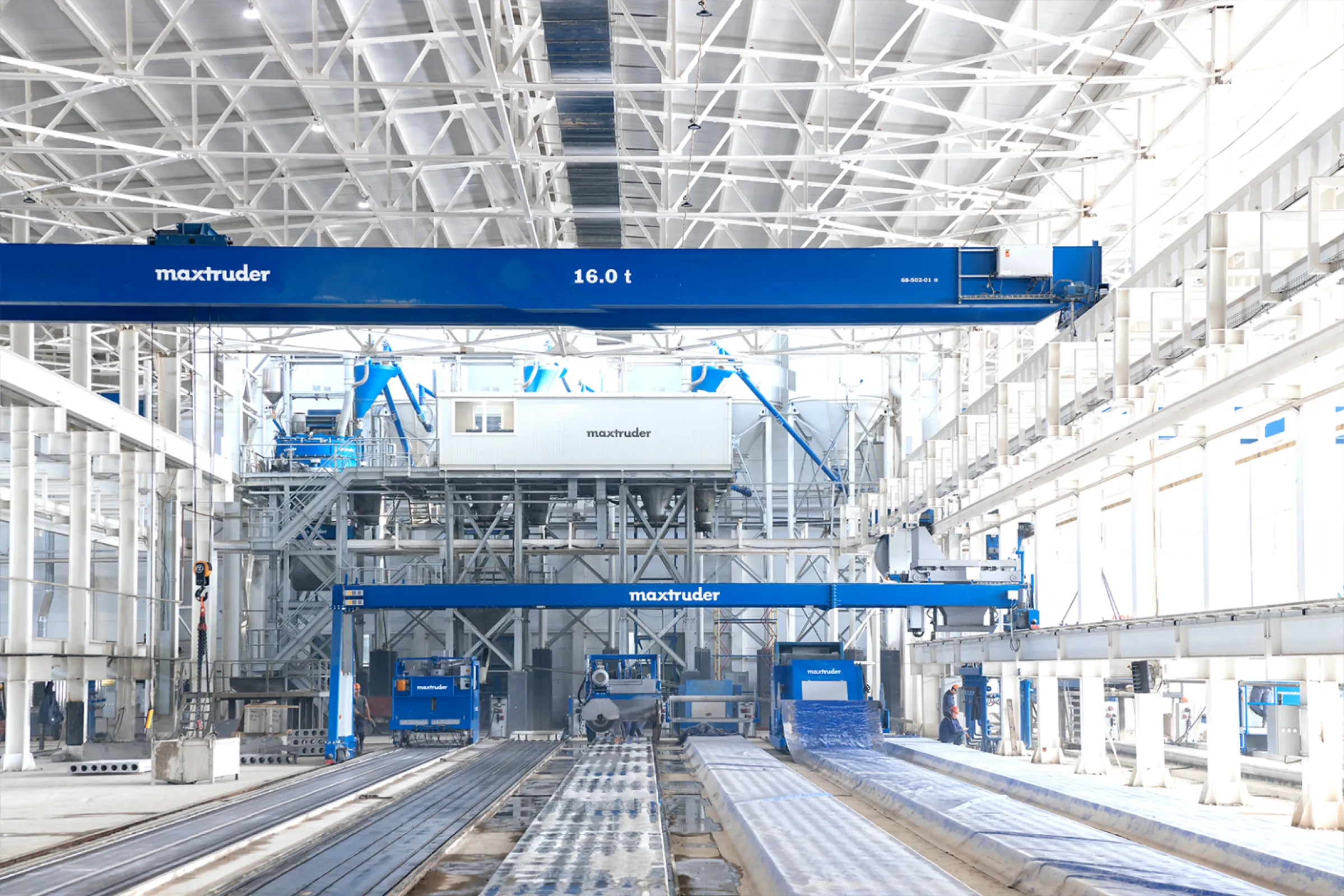 Precast concrete plant and machinery