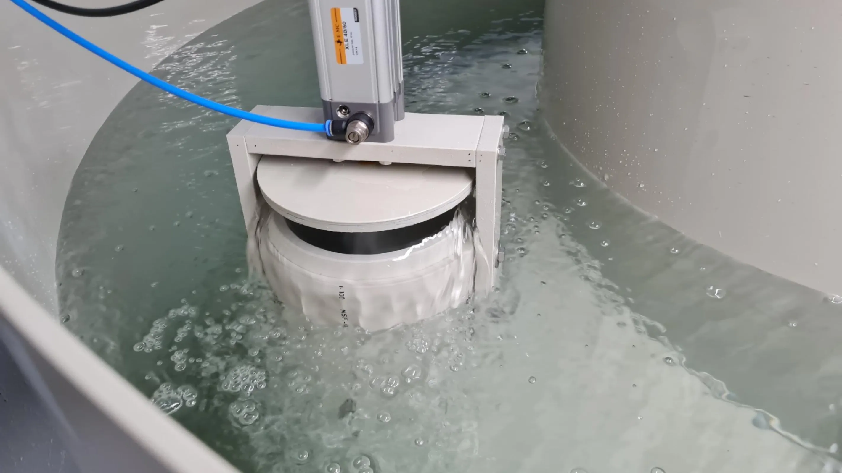 Clearwater discharge of a DAF system
