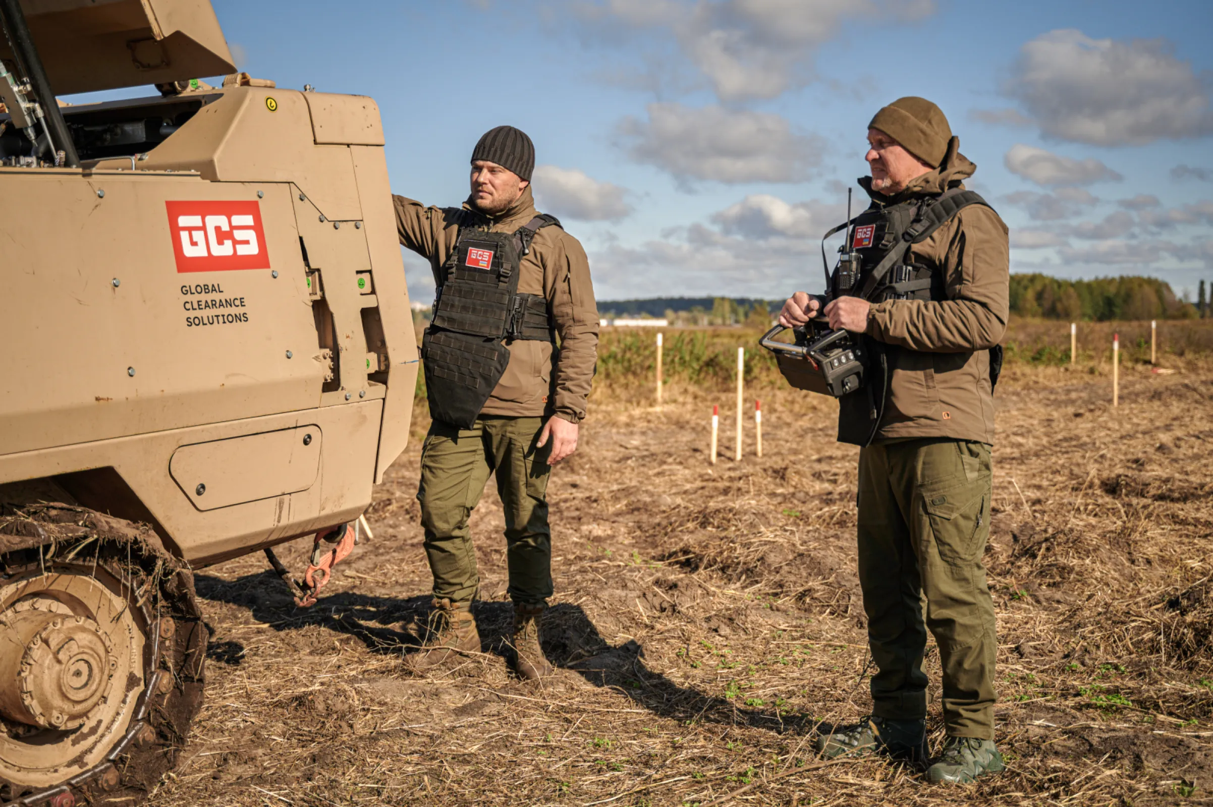 GCS operators with GCS-200 unmanned platform