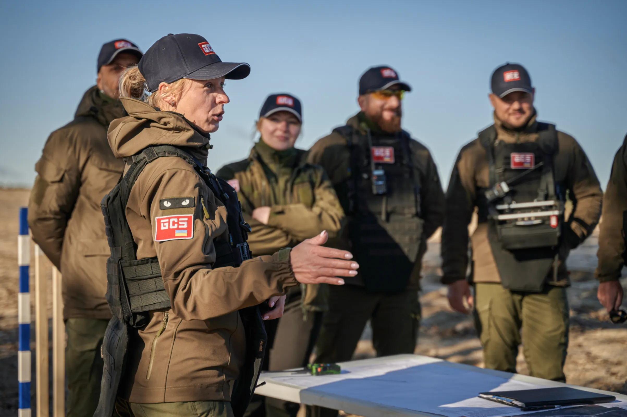 Team briefing before survey