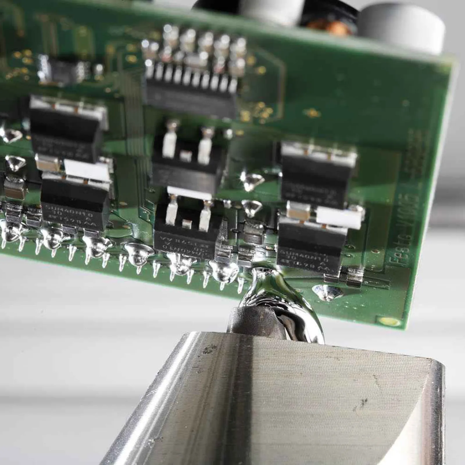 Process technology - Targeted module selection, efficient implementation