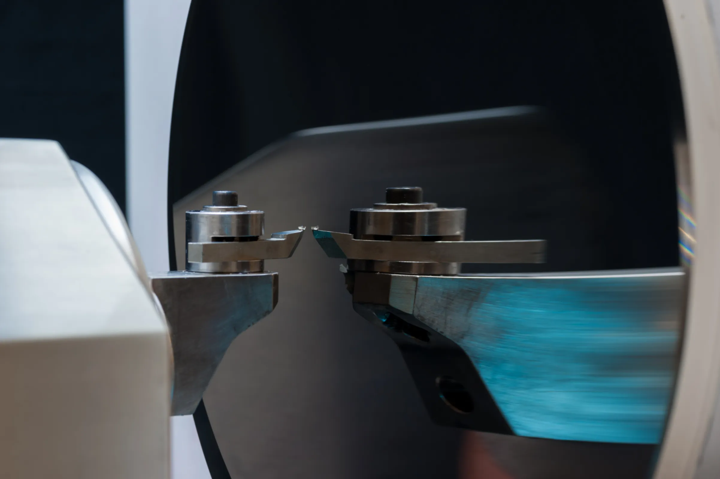 Production of optical surfaces - Mirrors, Freeform, Microstructures,...