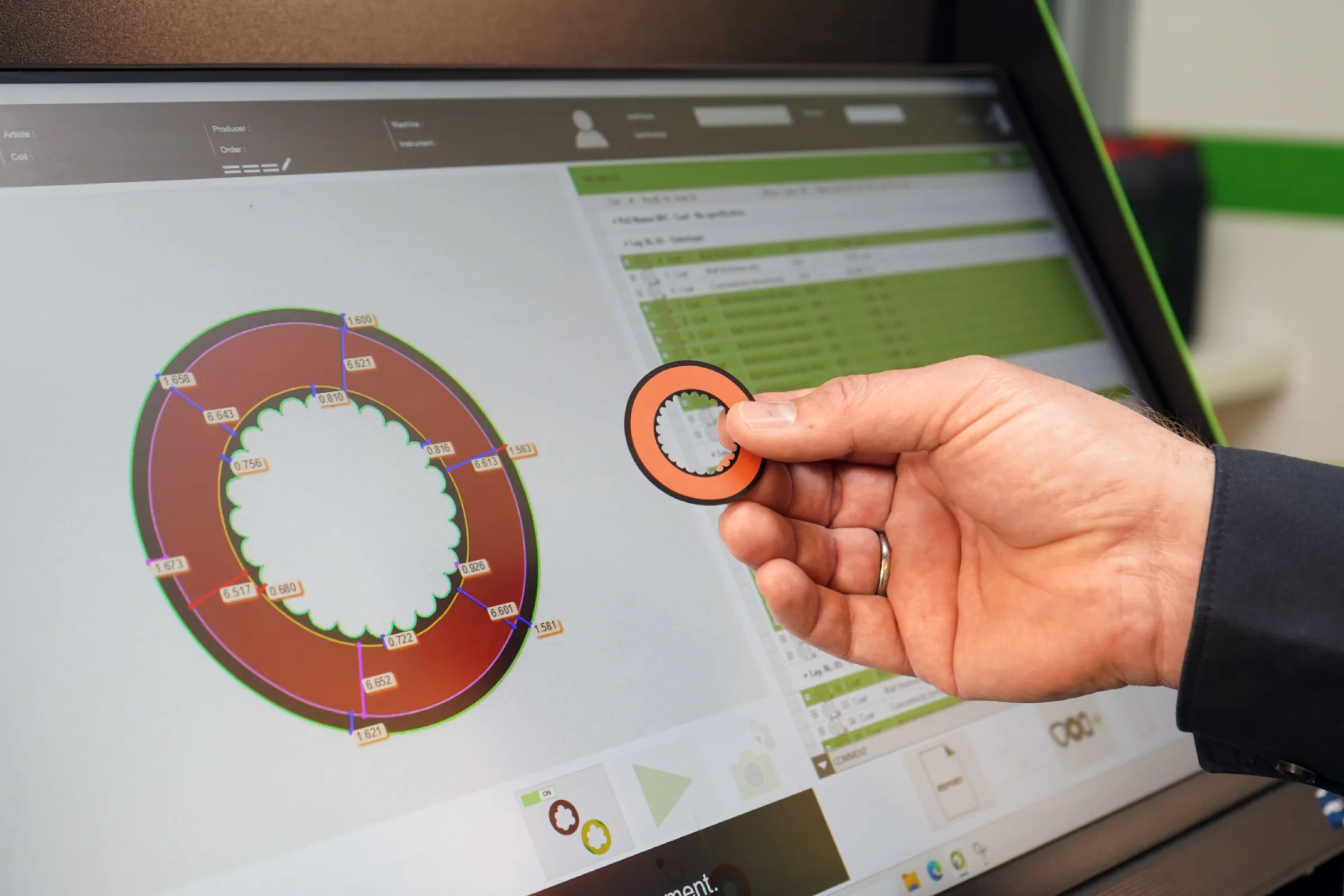 Our standardly included software VELOX assists measuring and evaluating cross sectional features from cables together with one of our various cable measuring devices.