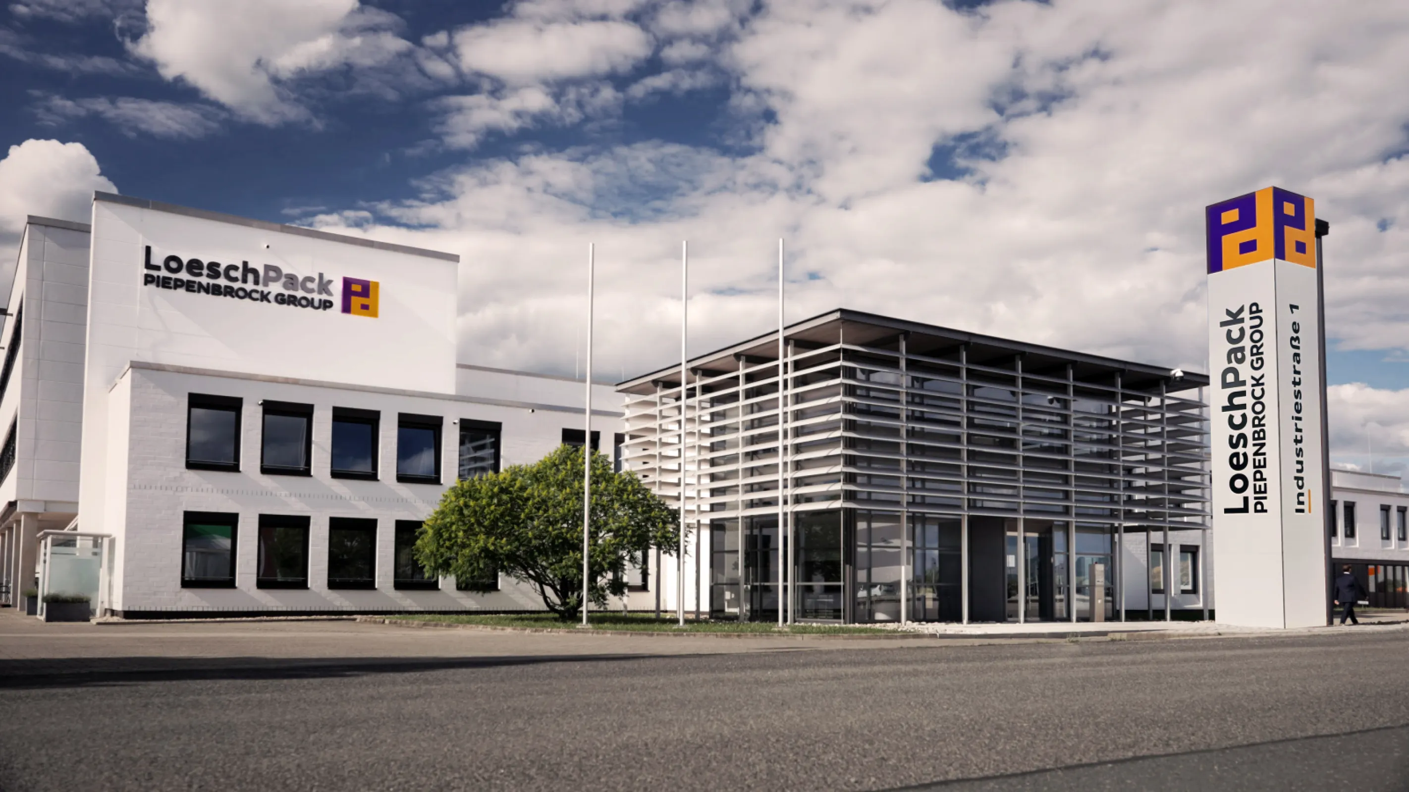 LoeschPack, Headquarter