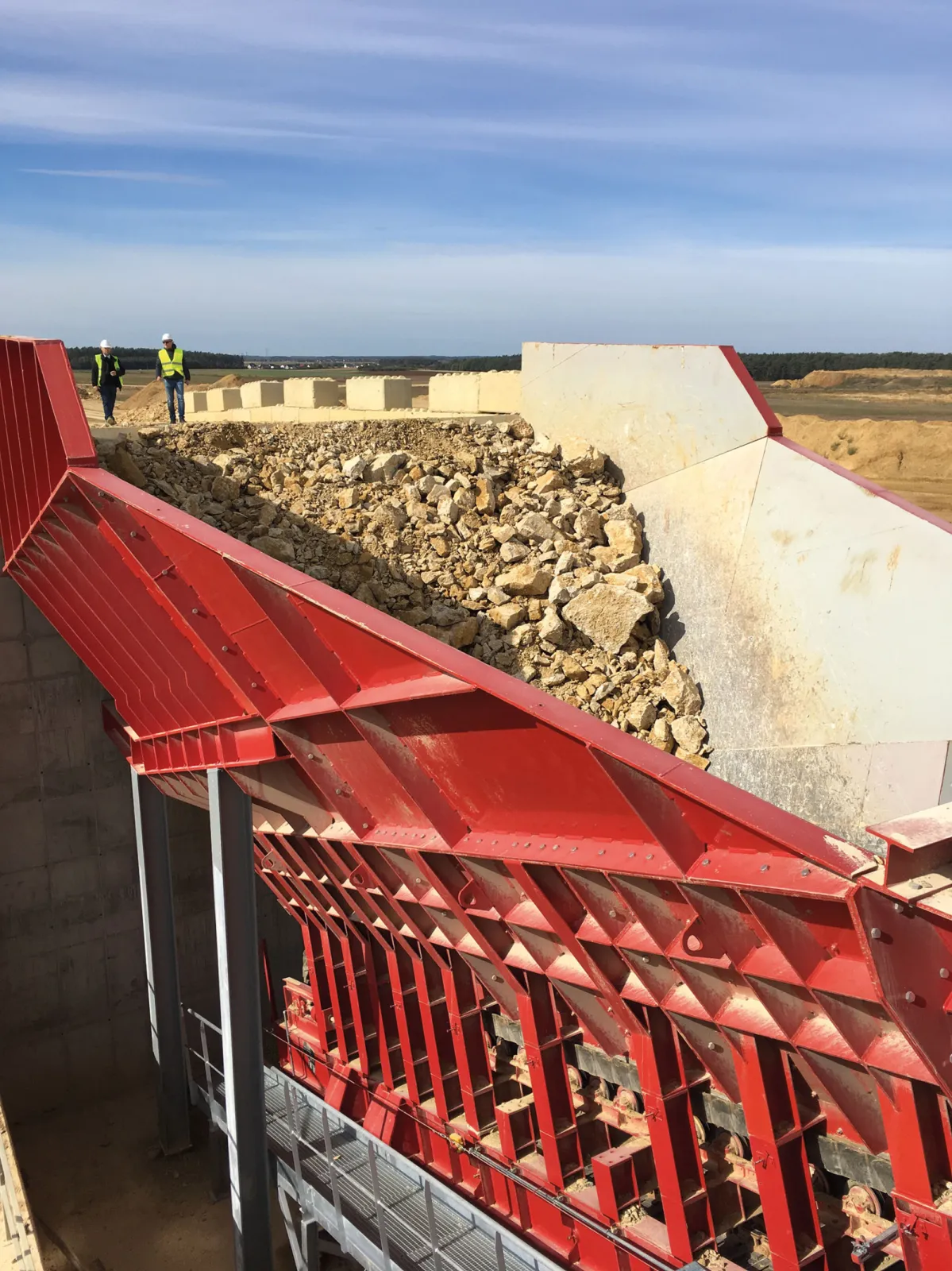 Apron Feeder
