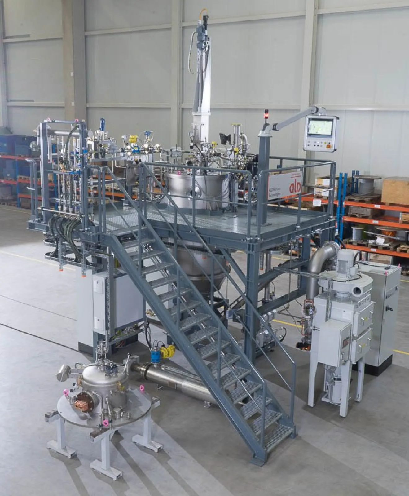 It is possible to atomize all kind of metal also reactive materials like Titanium and high melting metals, such as Tantalum.