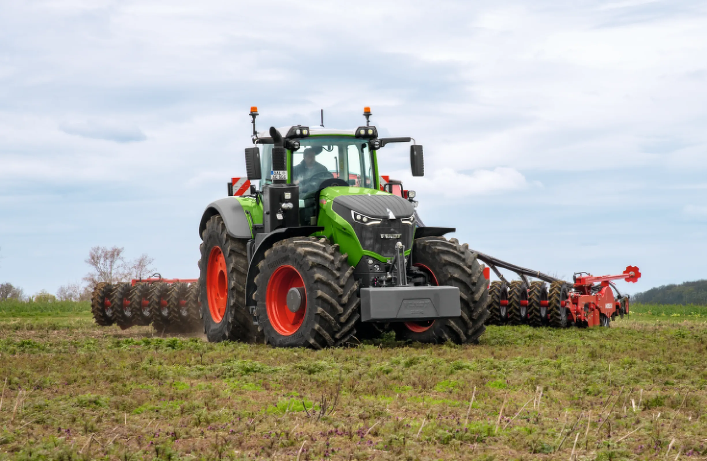 Fendt 1050 Vario – high-performance tractor for modern agriculture
