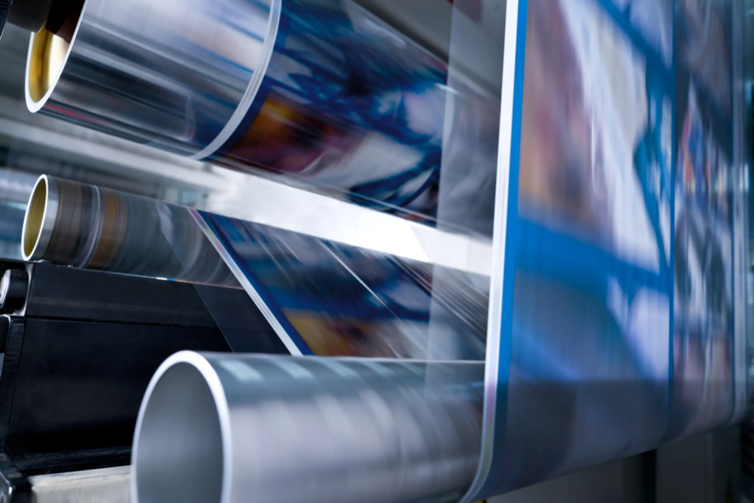 Precise guidance for strip-shaped materials
