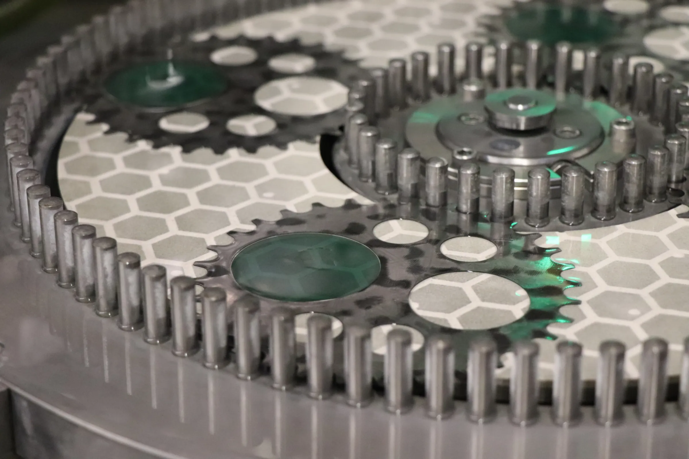 Wafer grinding / Semiconductors / SiC / Si / SiN / Technical Ceramics / Optics / Glass - High Performance