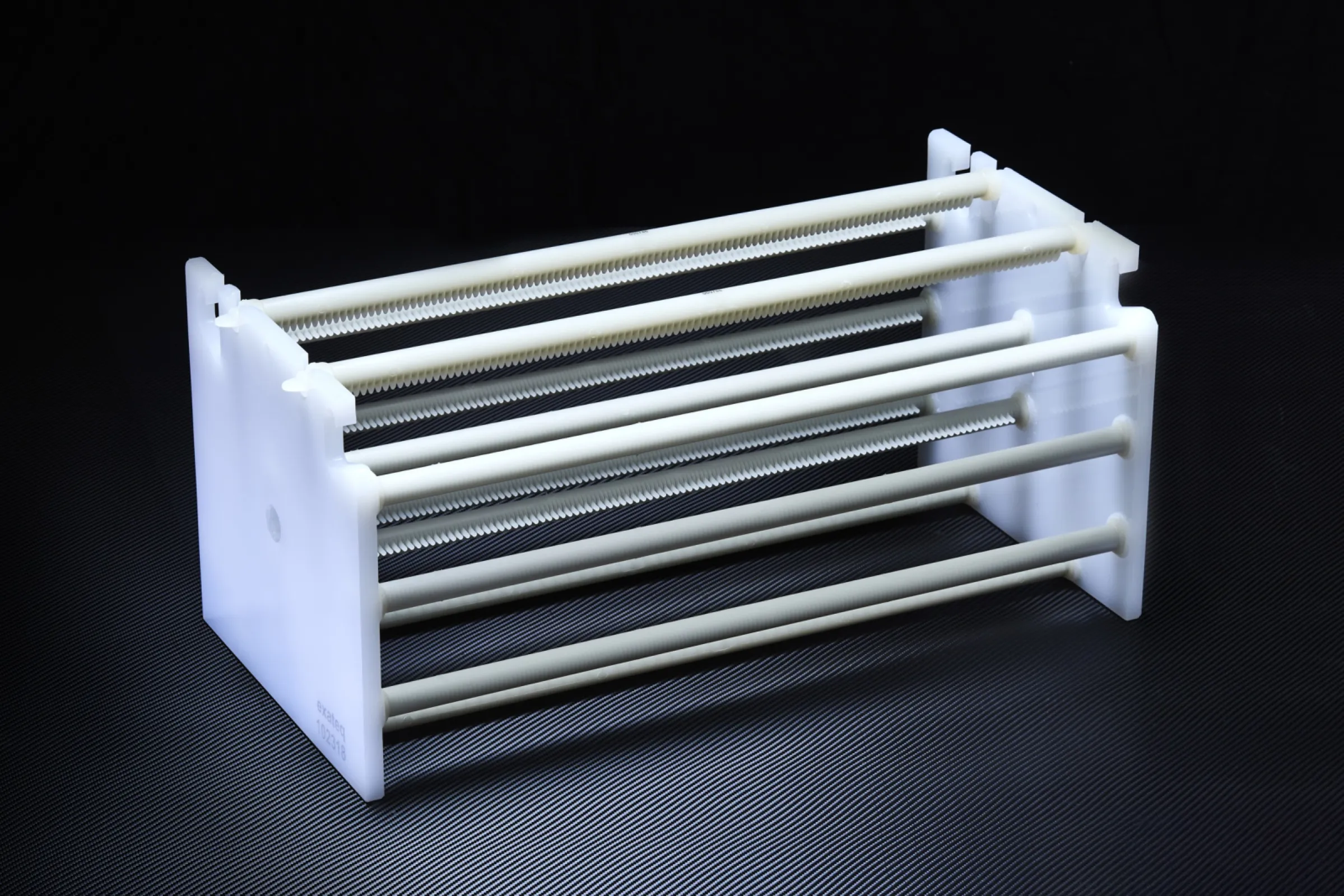qCAR - standard production carrier for half cells