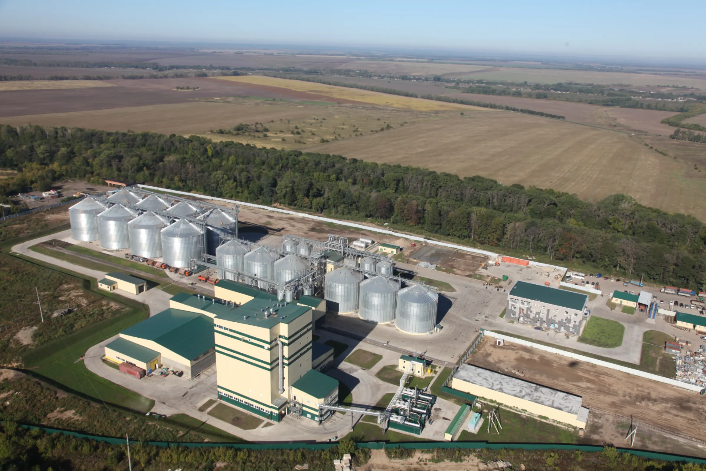 "UG Agro Promkomplektatsija", Russia - compound feed plant "Combi" 30 t/h with grain storage 78.000 t.