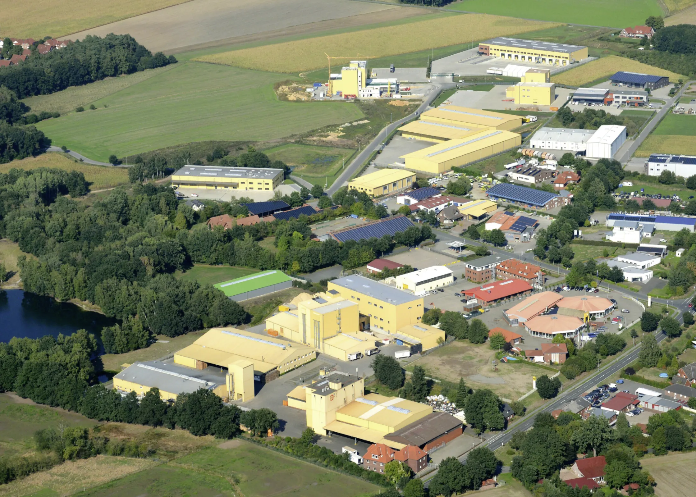 "Miavit", Germany - Production of solid and liquid animal feed, as well as feed additives, premixes, special feeds, products for the pet food sector, and trace element mixtures for biogas plants.