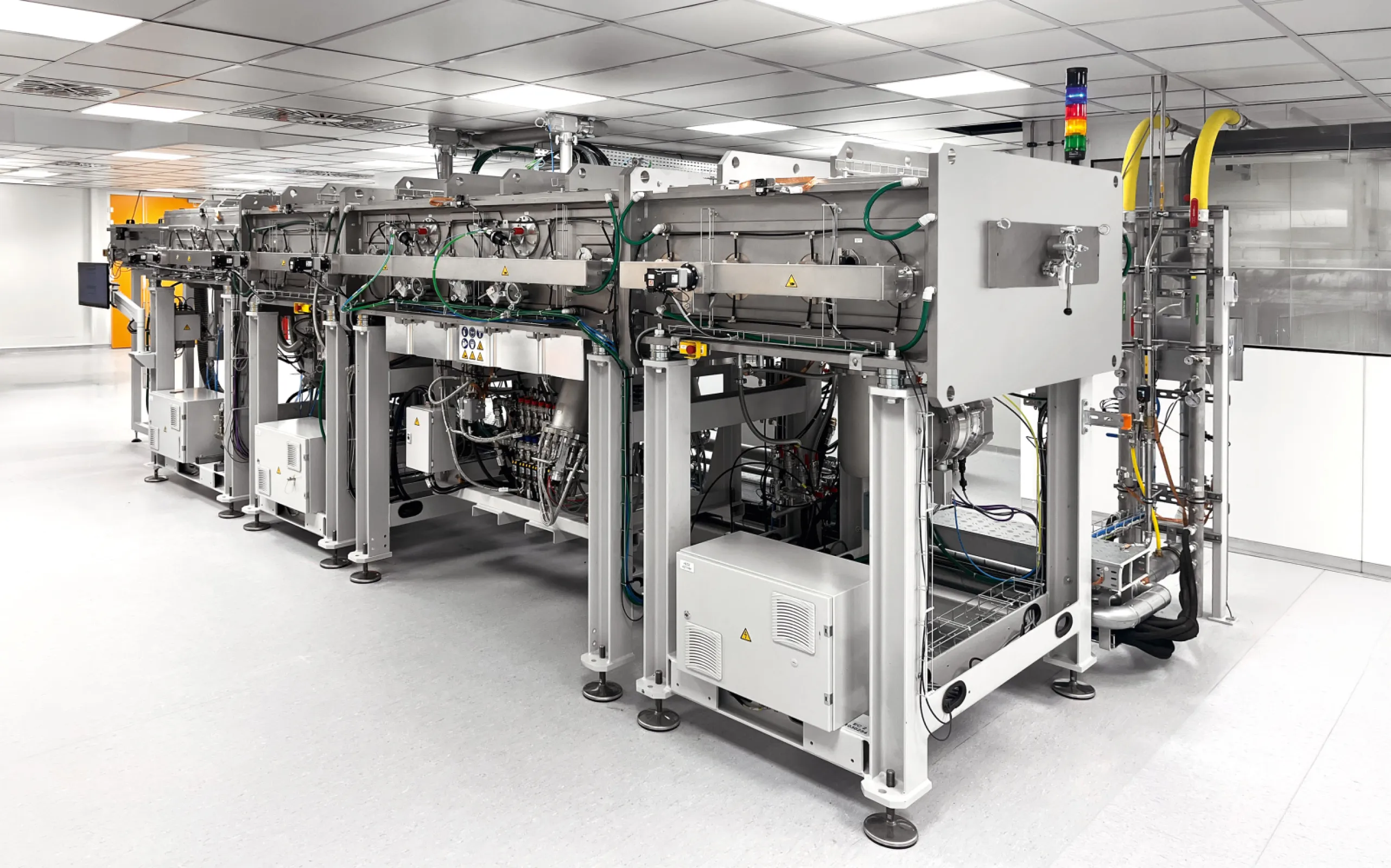 EVARIS Inline Vacuum Evaporation System