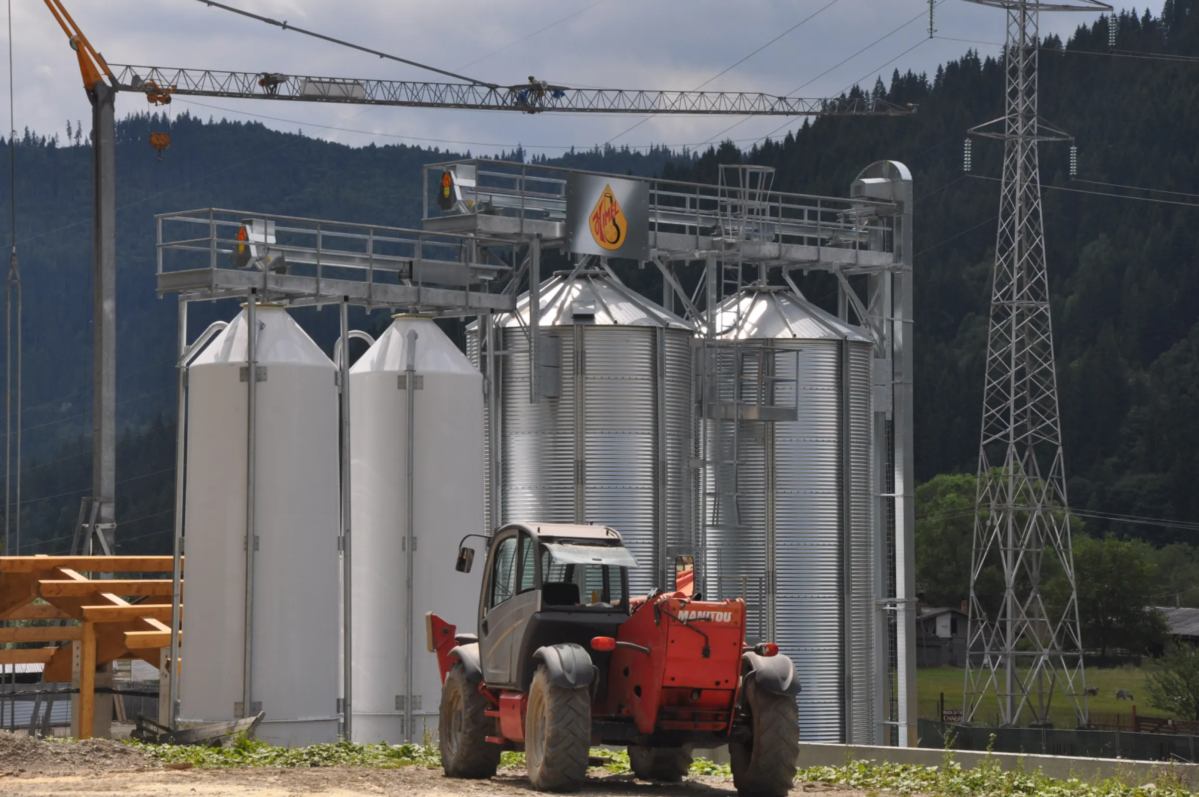 HIMEL storage with round silos