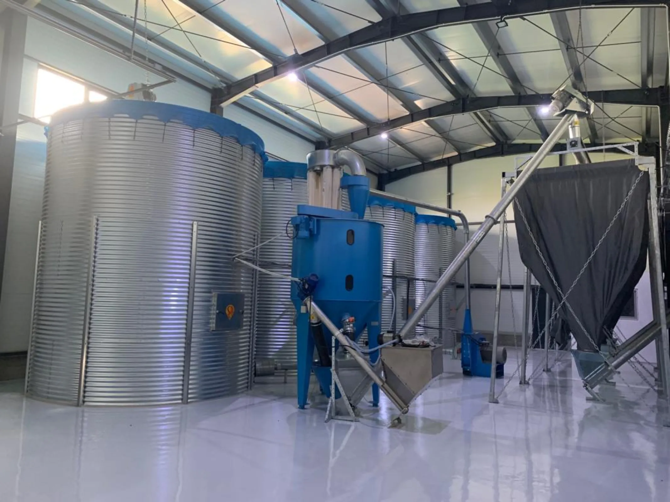 HIMEL inside silos