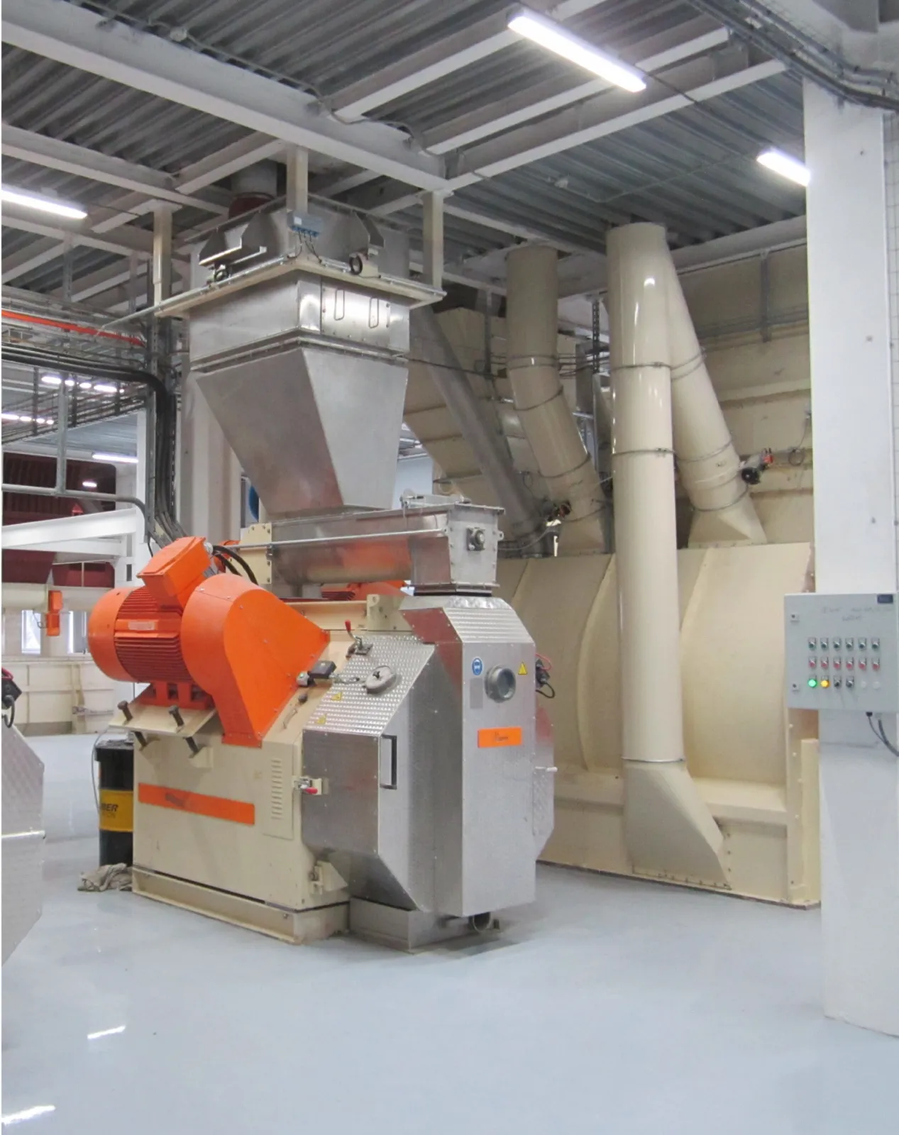 Pellet press