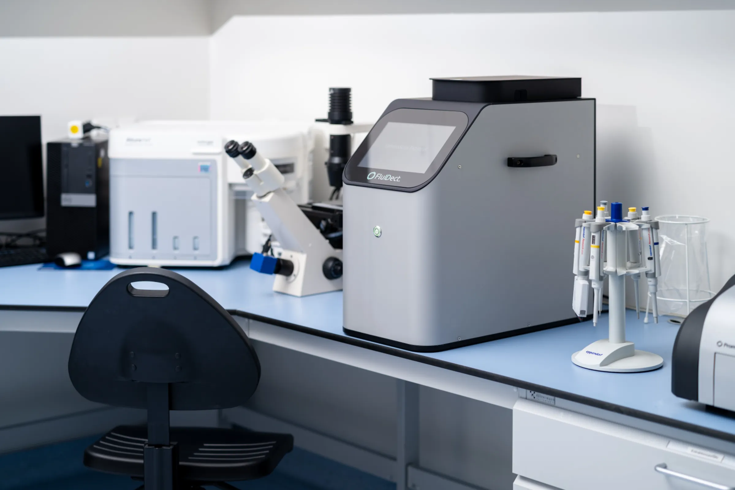 SpheroScan Explorer in a lab environment.