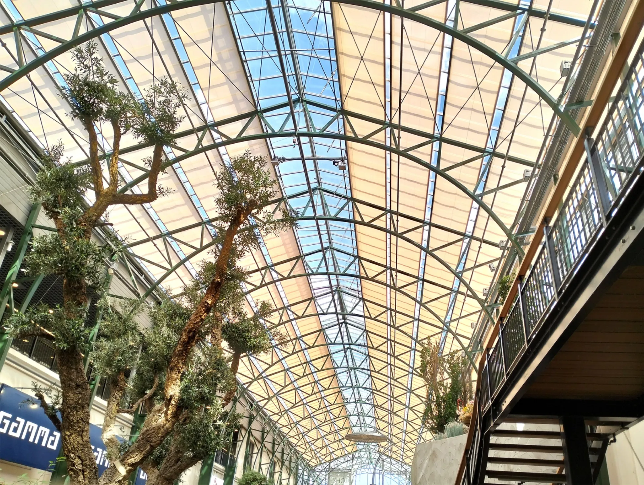 Pyrotex® shading and energy screen
