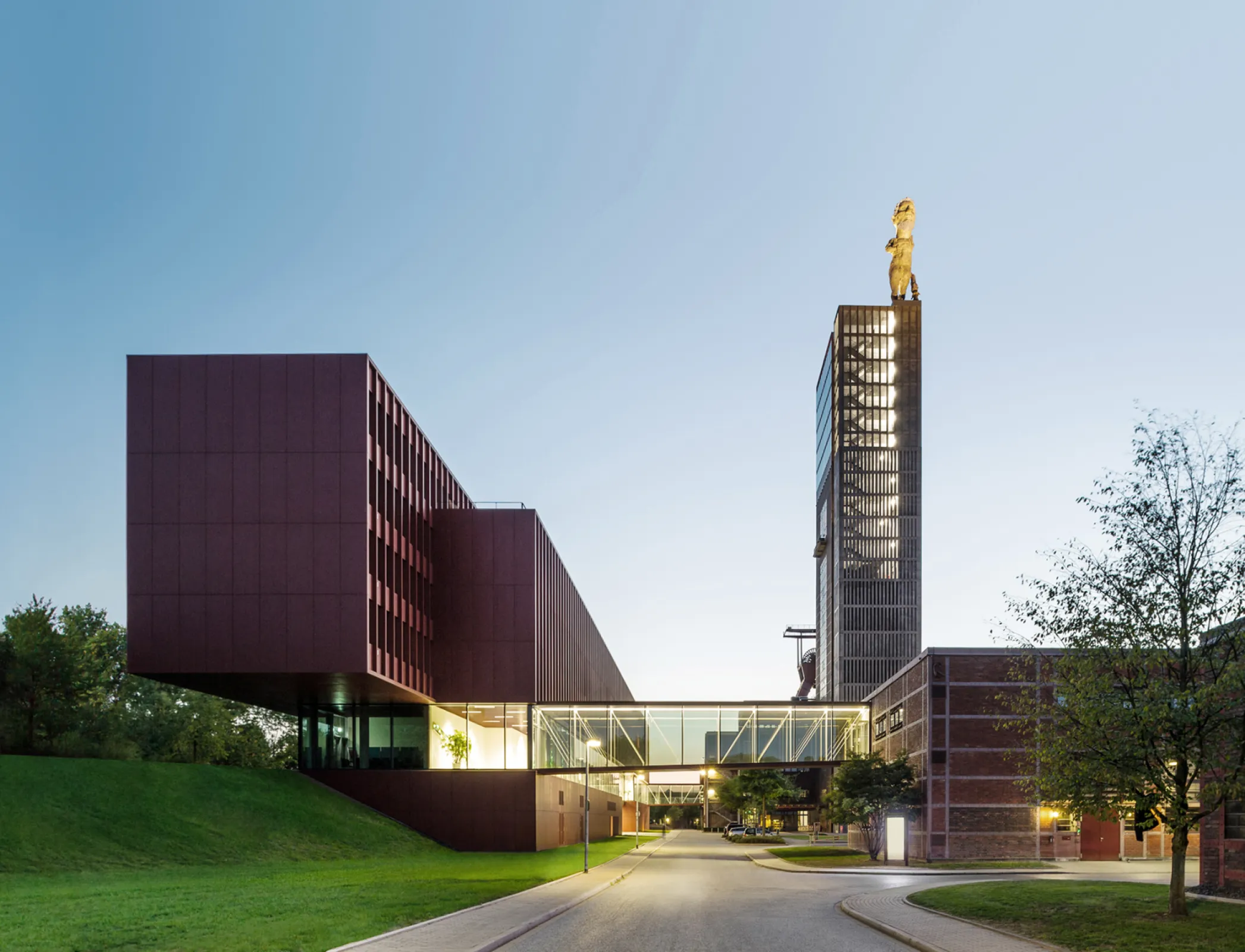 Office Buiding for VIVAWEST, Gelsenkirchen, Germany. © Christa Lachenmaier