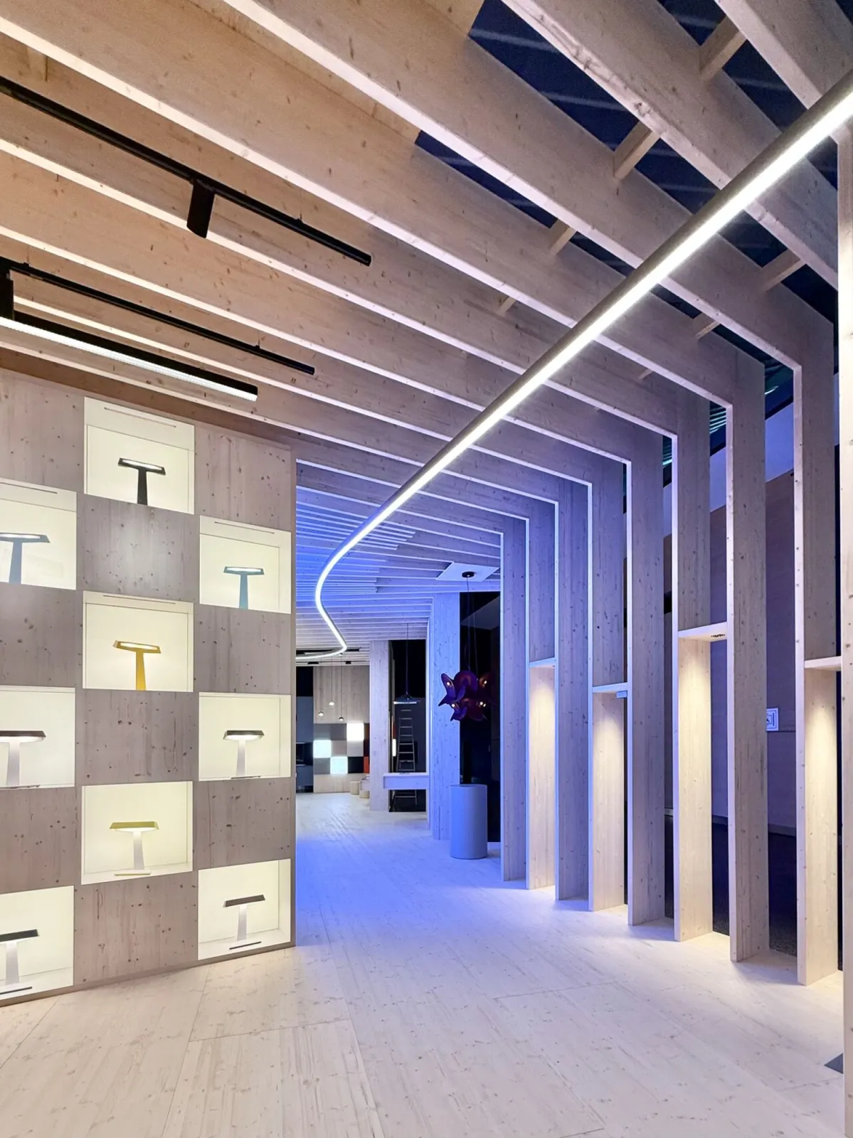 Zumtobel L+B Showroom | Frankfurt a.M, GER | Commercial