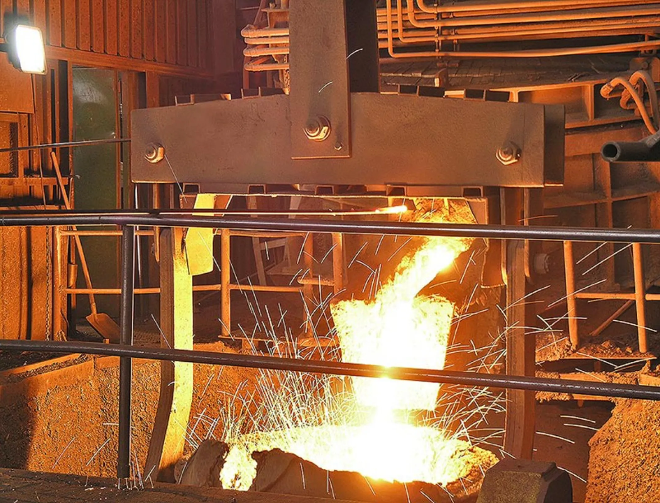 The steel industry relies on WALTHER-PRÄZISION coupling systems for hydraulic, pneumatic and media applications. Our solutions support casting, rolling and annealing operations while delivering outstanding durability in harsh environments.