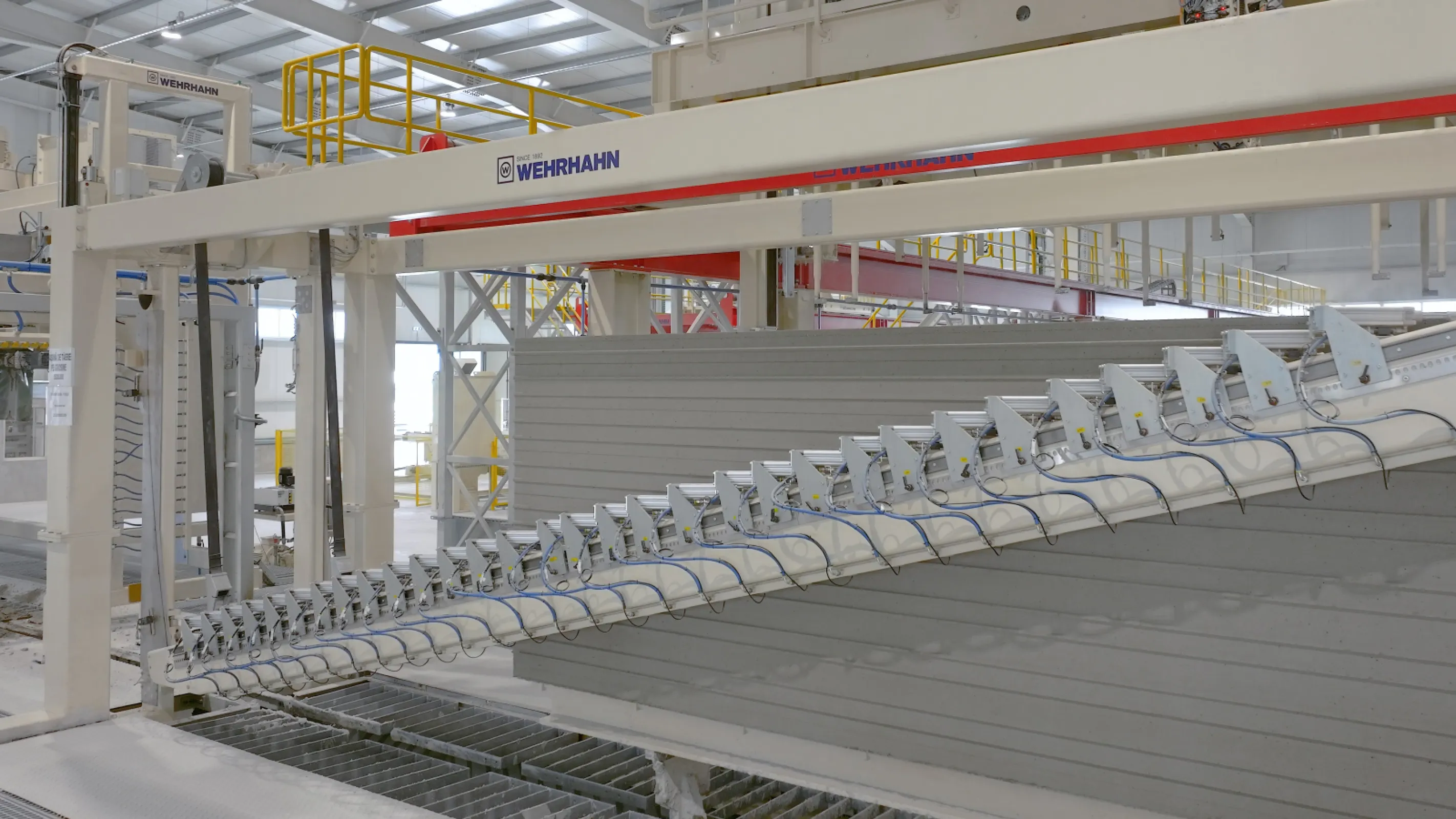 The newly designed Wehrhahn AAC thickness cutter – flexibility and utmost precision in one!