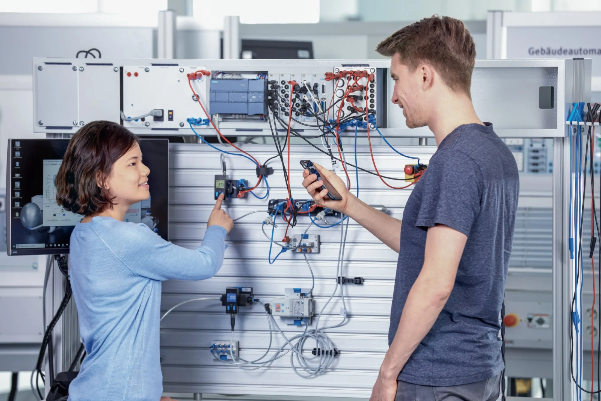 Digitalization in Pneumatics