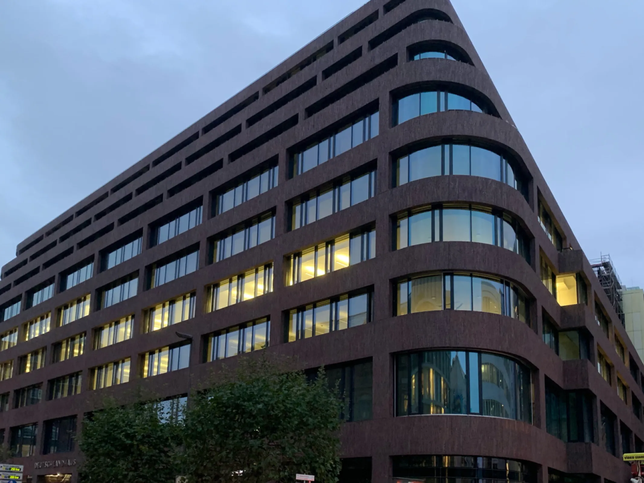 Deutschlandhaus, Hamburg | Architecture: Hadi Teherani Architects | © Priedemann