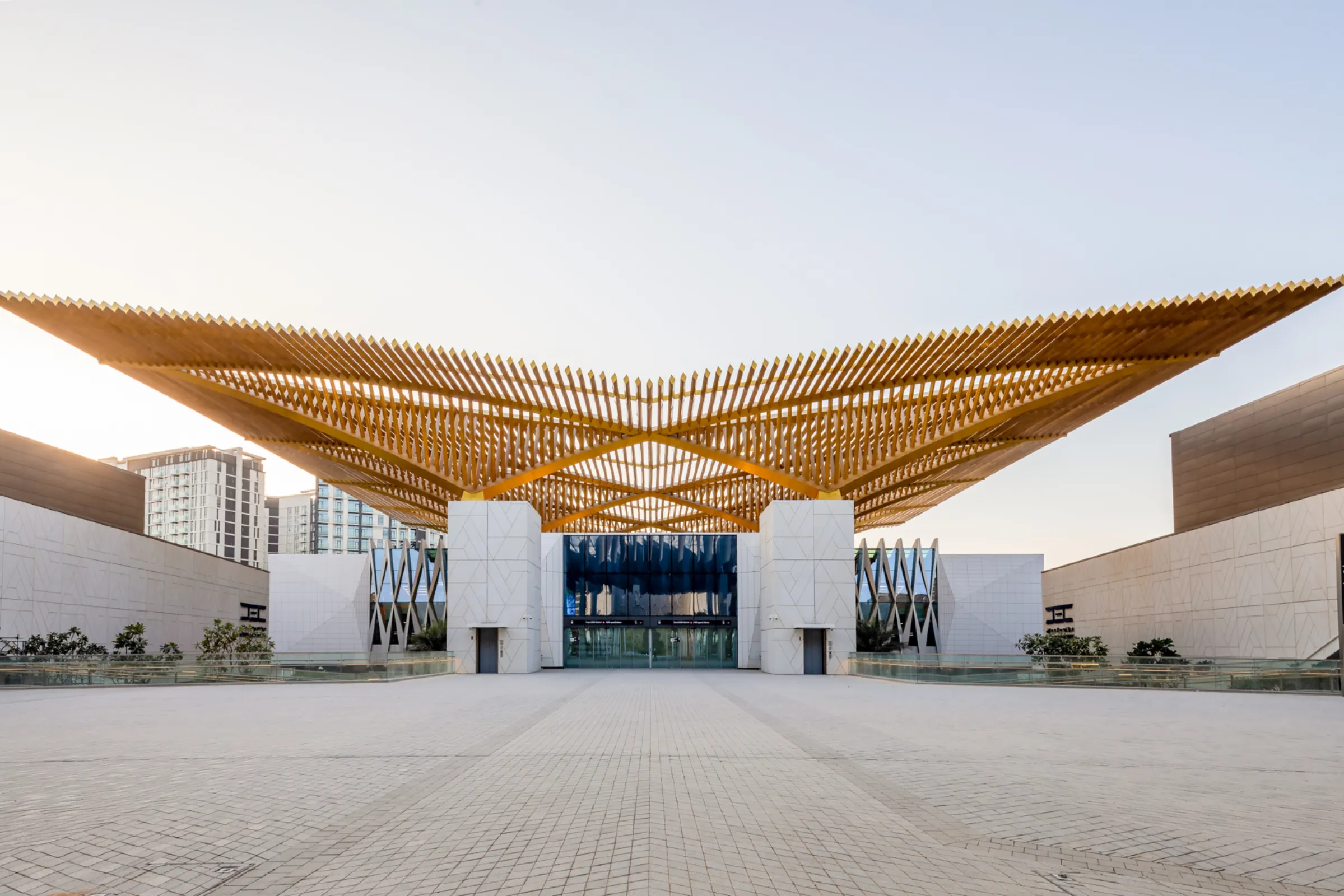 Expo 2020 Metro Station, Dubai | Architecture: Parson Systra | © Priedemann Expo 2020 Metro Station, Dubai | Architecture: Parson Systra | © Priedemann
