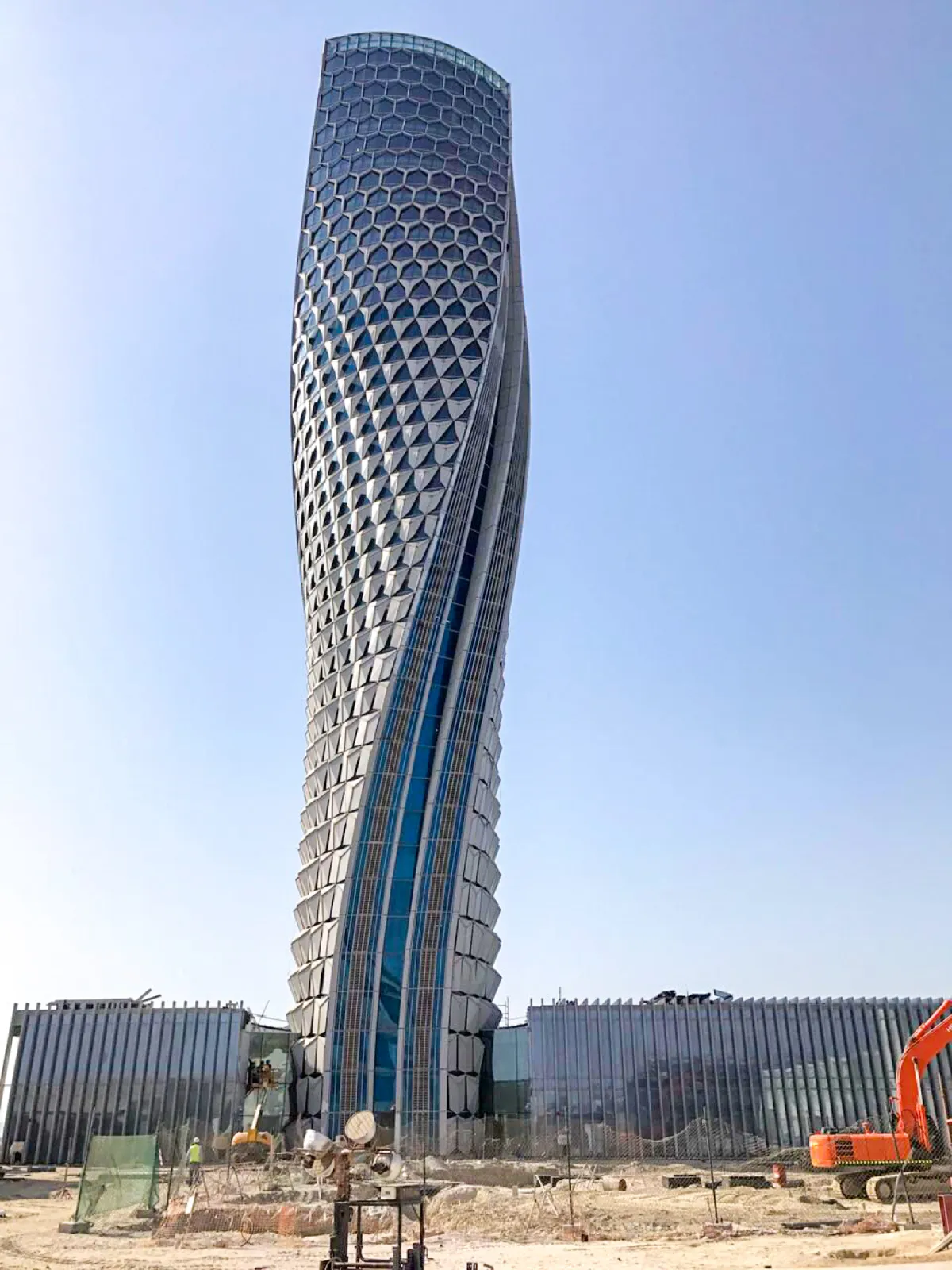 NPP Control Tower, Doha | Architecture: PLP Architecture | © Alutec