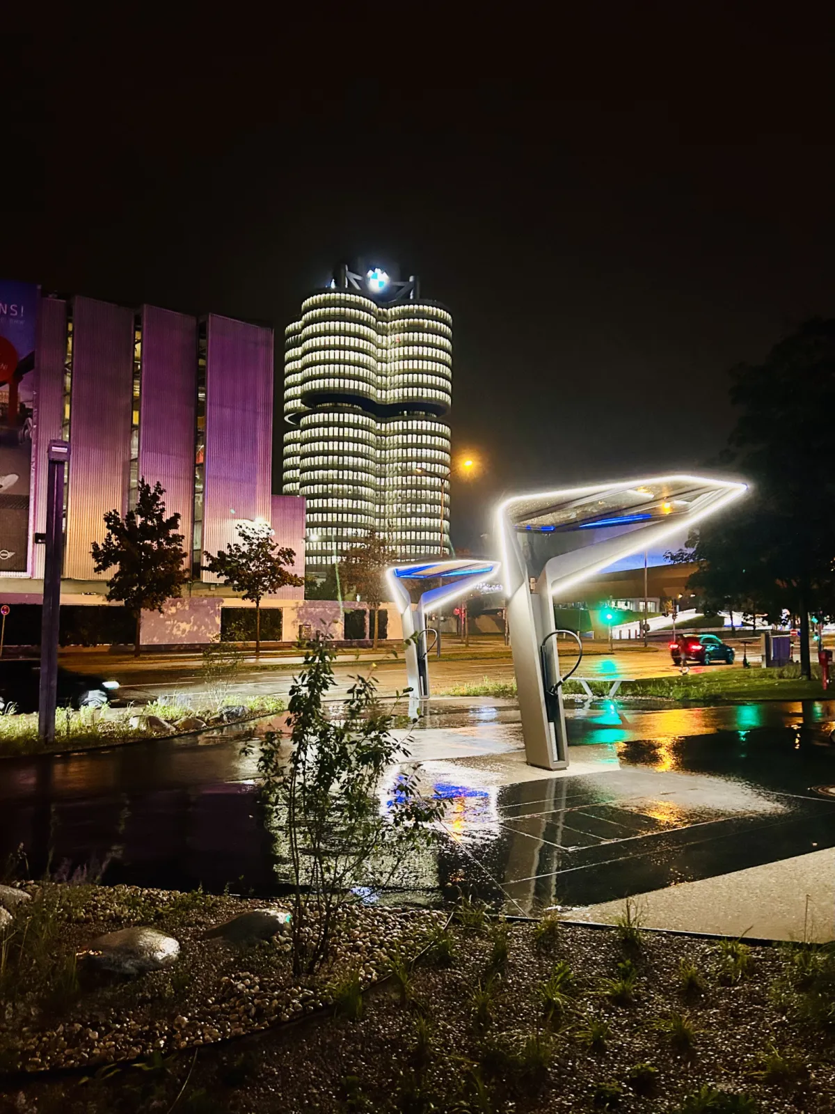 eLoaded 8MW DC grid at BMW Group HQ Munich, Germany - Design Chargingtree